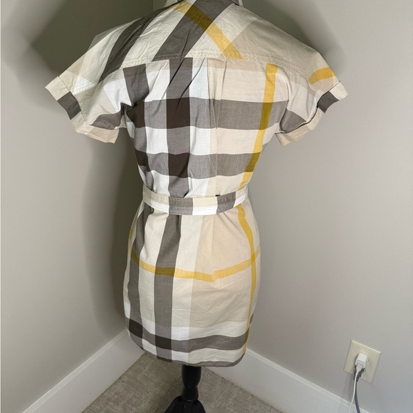 Burberry Checkered Mini Dress with Belt - Picture 3 of 8